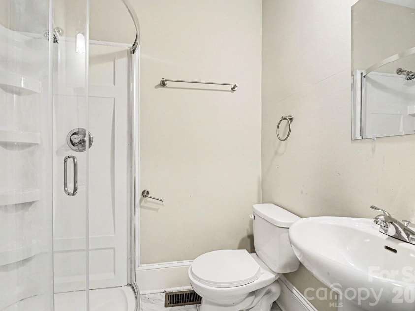 602 Carolina Avenue, Spencer, NC 28159.  MLS# CAR4336618, YatesRealty ID 14414. 