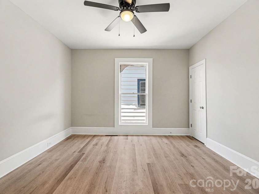 602 Carolina Avenue, Spencer, NC 28159.  MLS# CAR4336618, YatesRealty ID 14414. 
