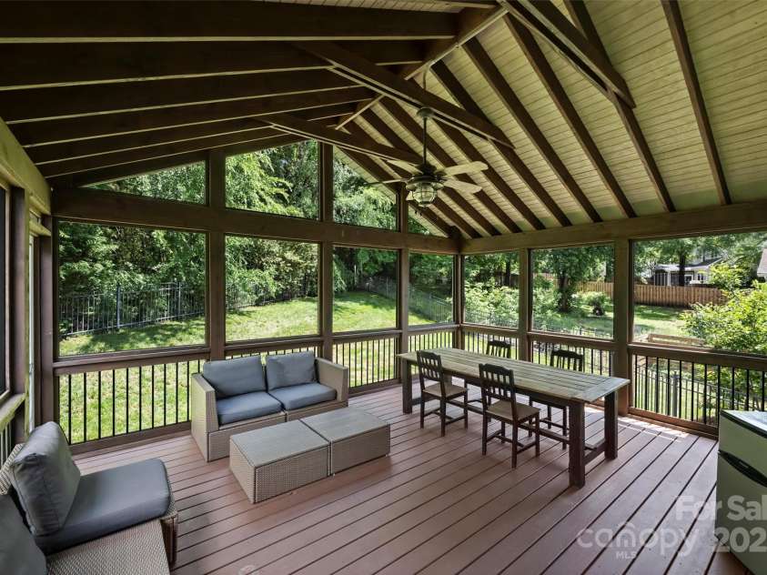 6723 Joliette Lane, Charlotte, NC 28277.  MLS# CAR4251689, YatesRealty ID 14414. Screened Porch! Your back yard oasis...