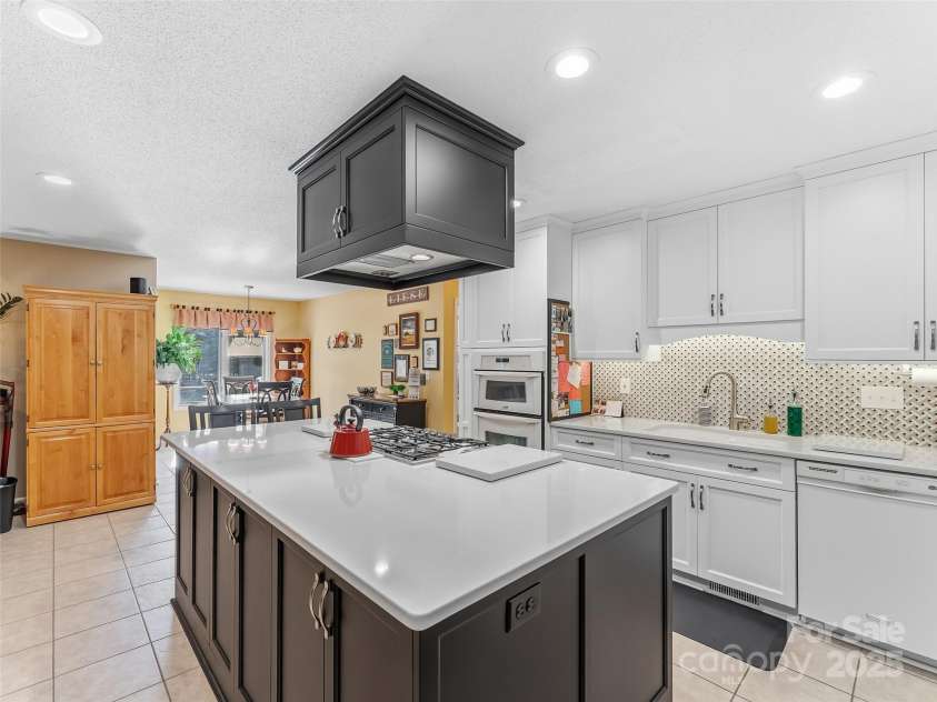 1340 Macedonia Road, Saluda, NC 28773.  MLS# CAR4312295, YatesRealty ID 14415. 