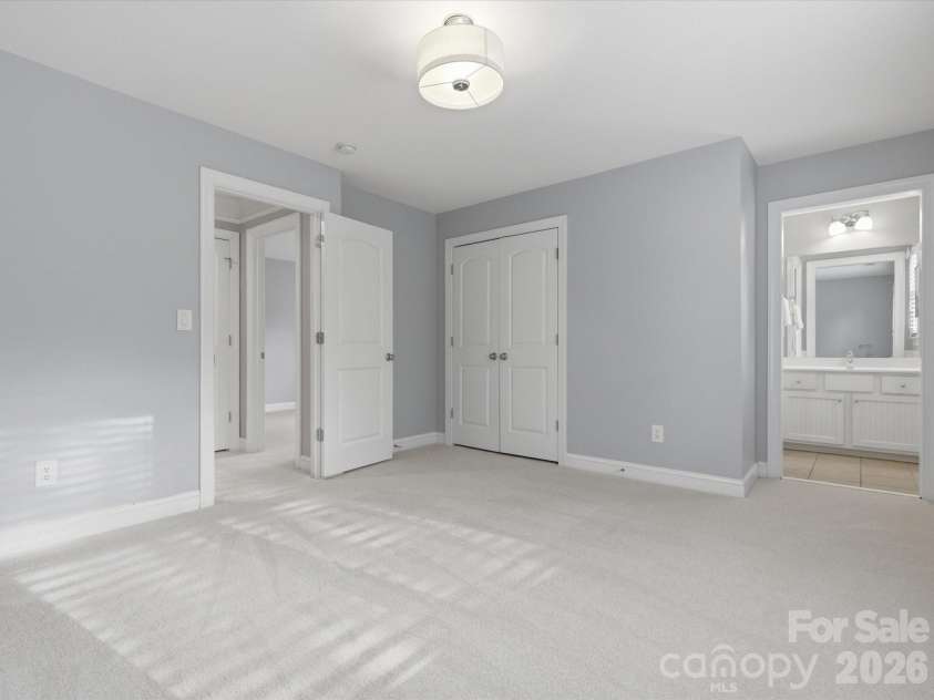 1007 Ainsdale Drive, Matthews, NC 28104.  MLS# CAR4367996, YatesRealty ID 14416. 