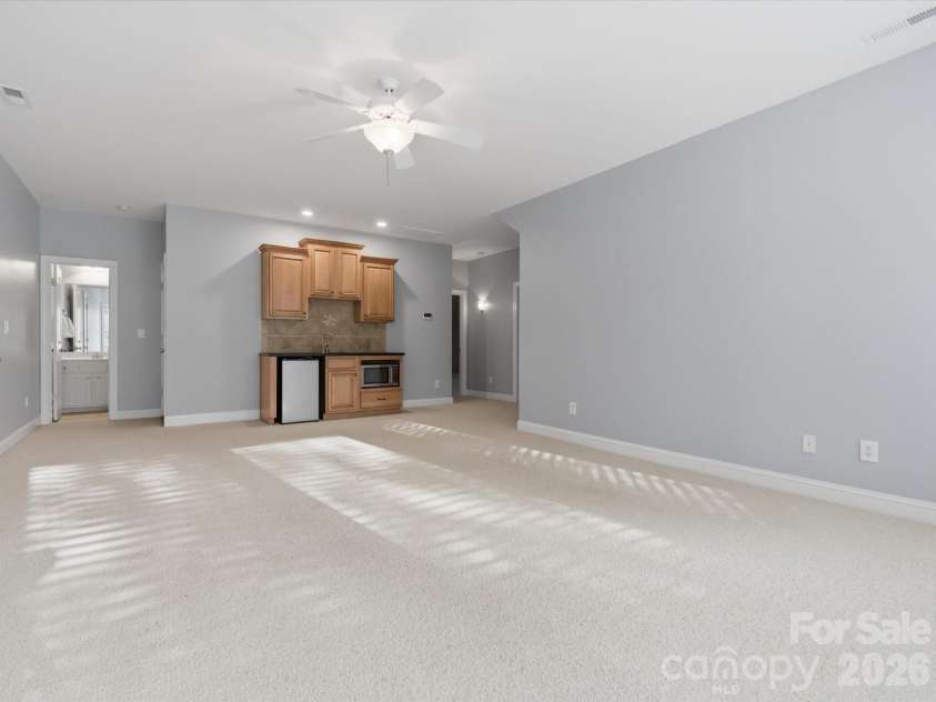 1007 Ainsdale Drive, Matthews, NC 28104.  MLS# CAR4367996, YatesRealty ID 14416. 