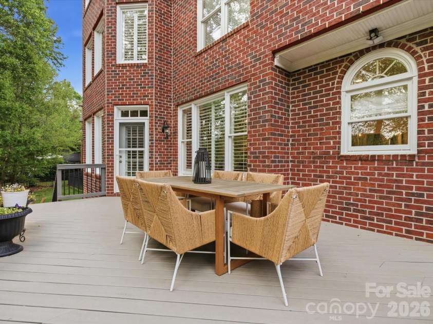 1007 Ainsdale Drive, Matthews, NC 28104.  MLS# CAR4367996, YatesRealty ID 14416. 