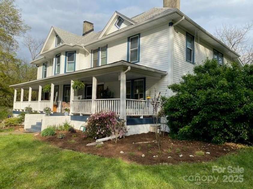 11 Old Candler Town Road, Candler, NC 28715.  MLS# CAR4243958, YatesRealty ID 14416. 