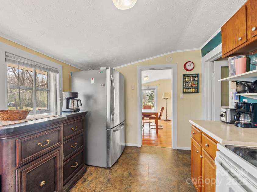 11 Old Candler Town Road, Candler, NC 28715.  MLS# CAR4243958, YatesRealty ID 14416. 