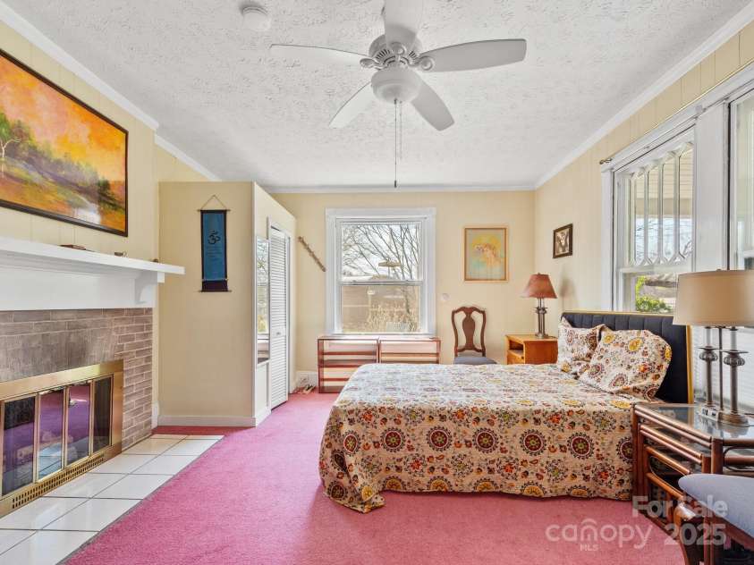 11 Old Candler Town Road, Candler, NC 28715.  MLS# CAR4243958, YatesRealty ID 14416. 