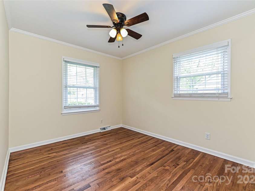 3701 Slagle Drive, Charlotte, NC 28215.  MLS# CAR4243621, YatesRealty ID 14417. 2nd bedroom
