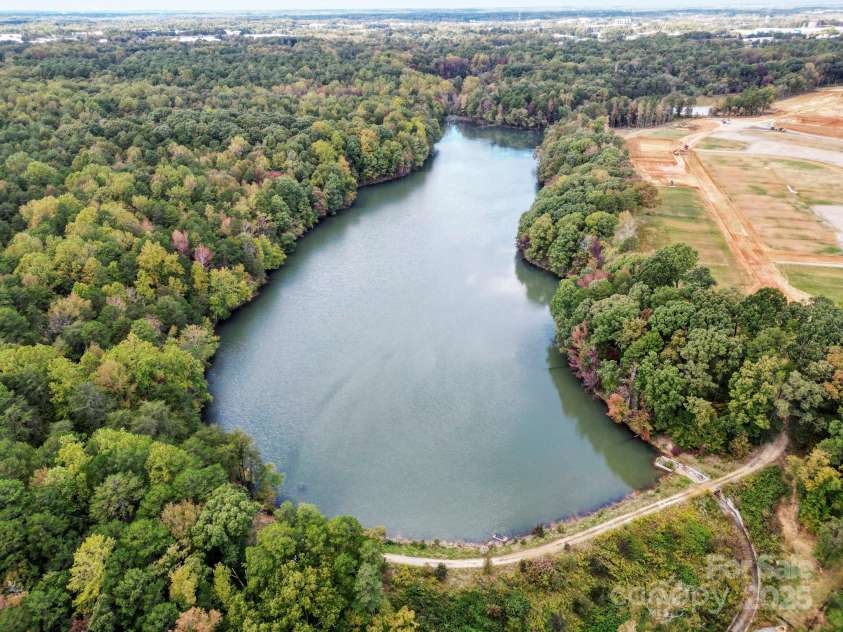 3063 Finchborough Court, Charlotte, NC 28269.  MLS# CAR4235633, YatesRealty ID 14419. Griffith Lake