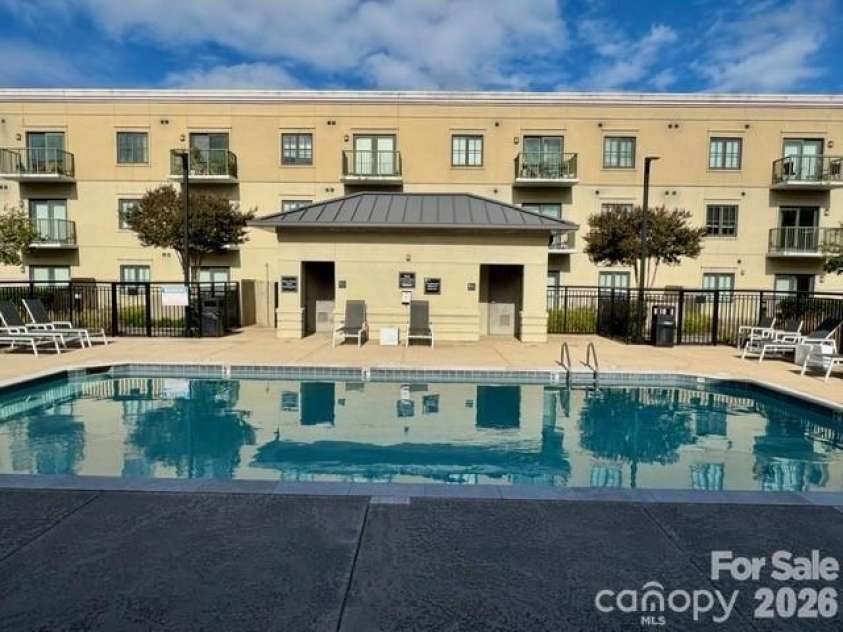 720 Governor Morrison Street, Charlotte, NC 28211.  MLS# CAR4372931, YatesRealty ID 14419. Pool