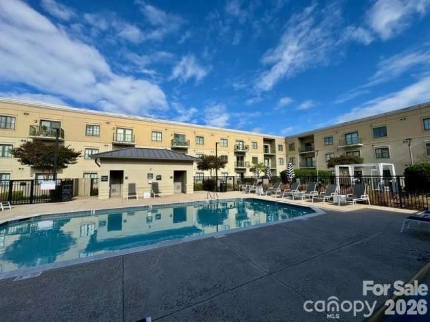 720 Governor Morrison Street, Charlotte, NC 28211.  MLS# CAR4372931, YatesRealty ID 14419. Pool