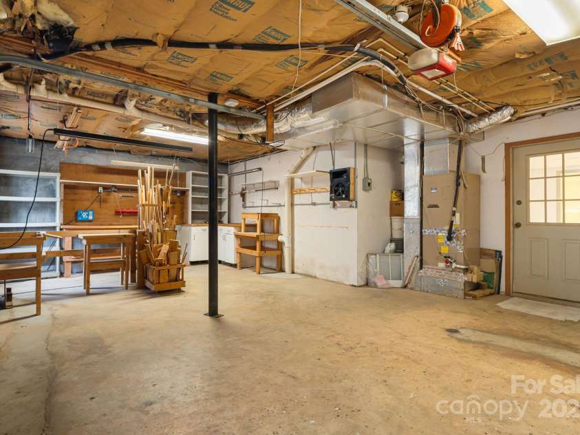 111 Valley View Drive, Mars Hill, NC 28754.  MLS# CAR4330134, YatesRealty ID 1442. 