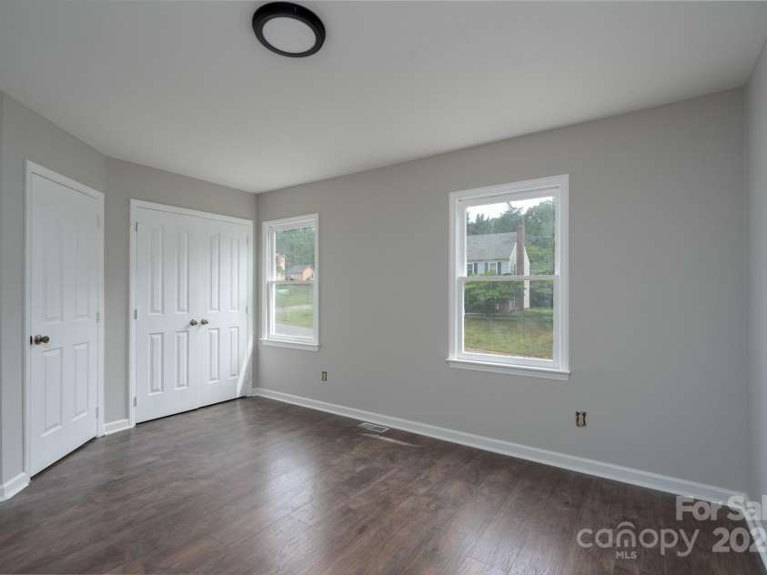 1013 Doby Springs Drive, Charlotte, NC 28262.  MLS# CAR4259903, YatesRealty ID 14420. 2nd Bedroom
