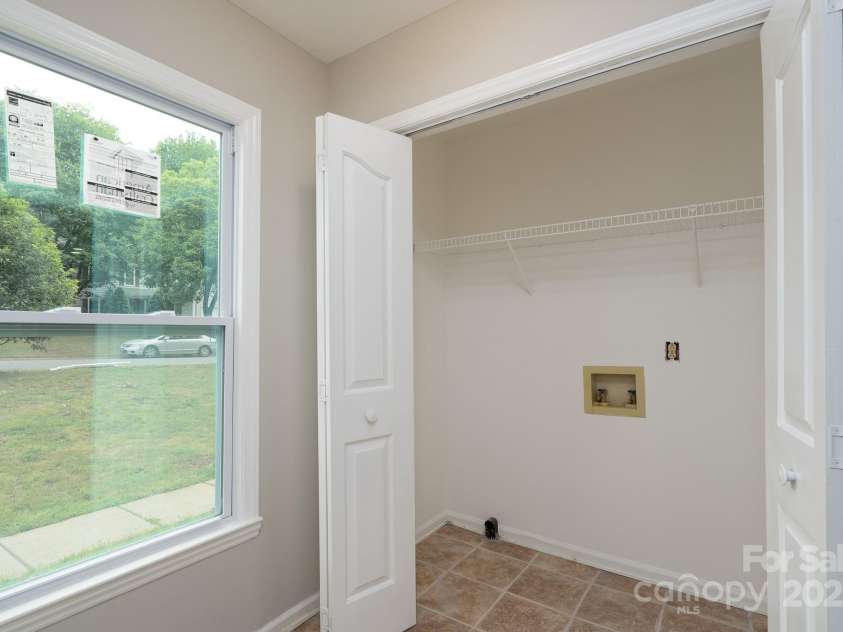 1013 Doby Springs Drive, Charlotte, NC 28262.  MLS# CAR4259903, YatesRealty ID 14420. 