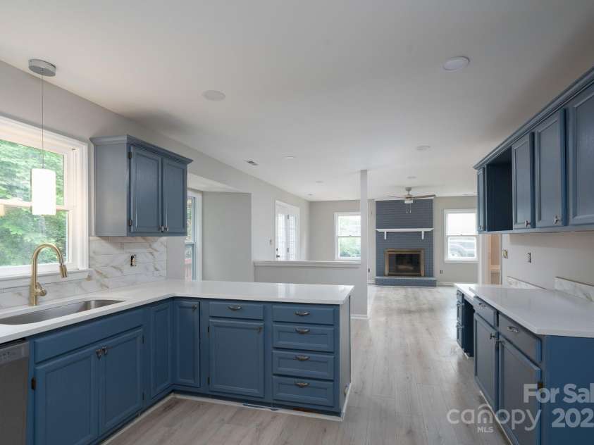 1013 Doby Springs Drive, Charlotte, NC 28262.  MLS# CAR4259903, YatesRealty ID 14420. 
