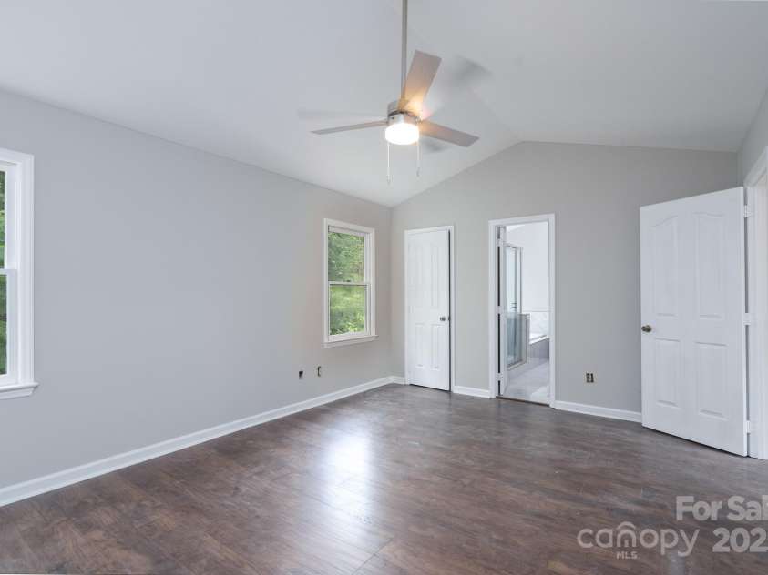 1013 Doby Springs Drive, Charlotte, NC 28262.  MLS# CAR4259903, YatesRealty ID 14420. 