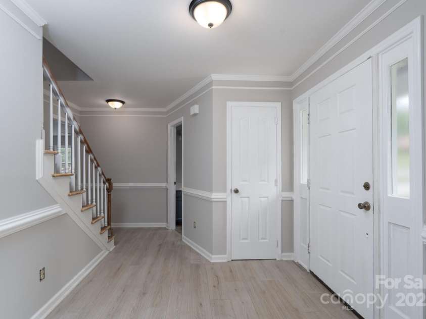 1013 Doby Springs Drive, Charlotte, NC 28262.  MLS# CAR4259903, YatesRealty ID 14420. 