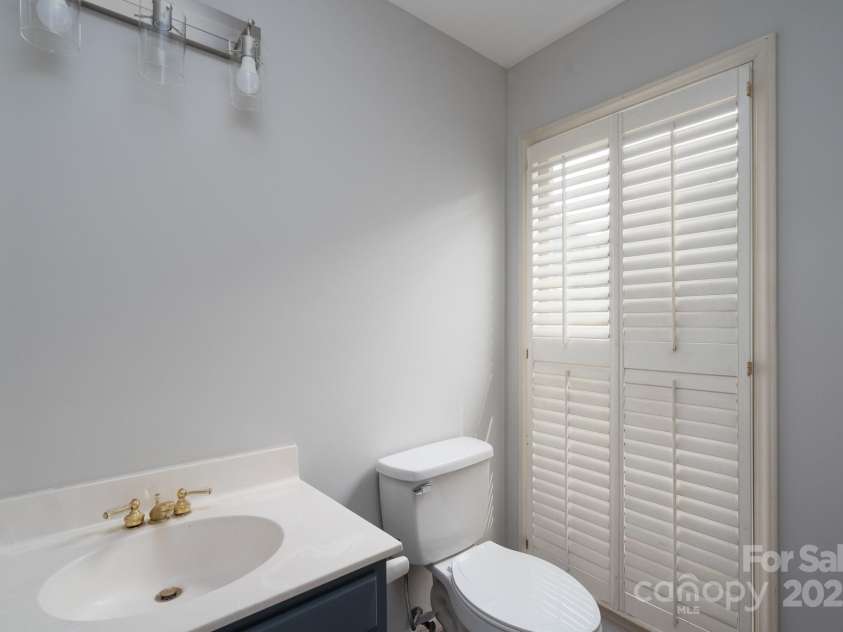 1013 Doby Springs Drive, Charlotte, NC 28262.  MLS# CAR4259903, YatesRealty ID 14420. 