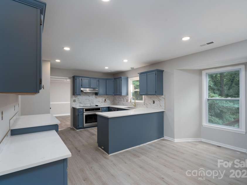 1013 Doby Springs Drive, Charlotte, NC 28262.  MLS# CAR4259903, YatesRealty ID 14420. Without Staging