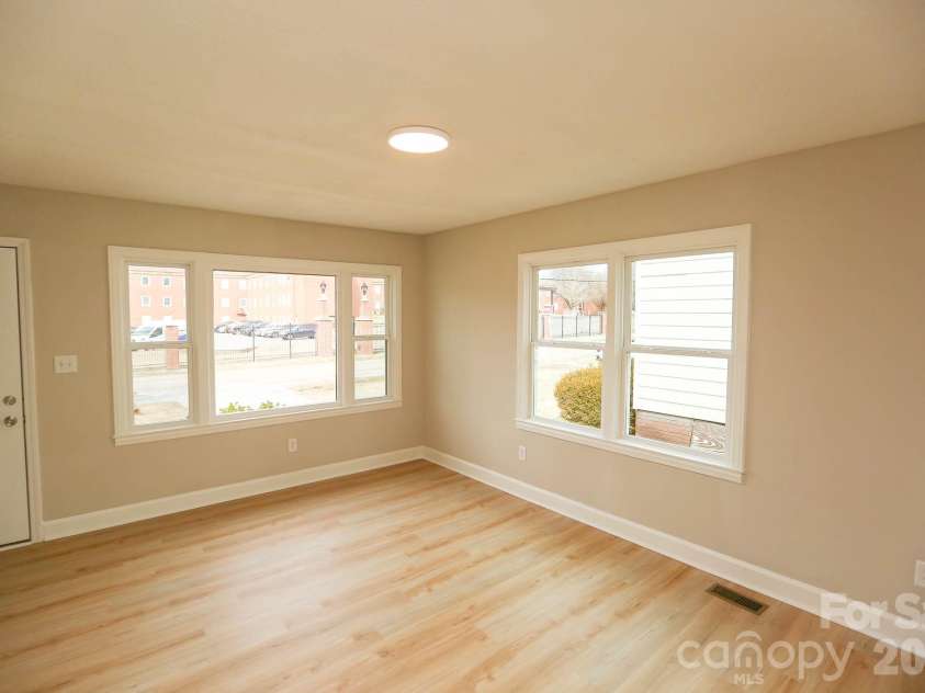 1304 Brenner Avenue, Salisbury, NC 28144.  MLS# CAR4348949, YatesRealty ID 14420. 