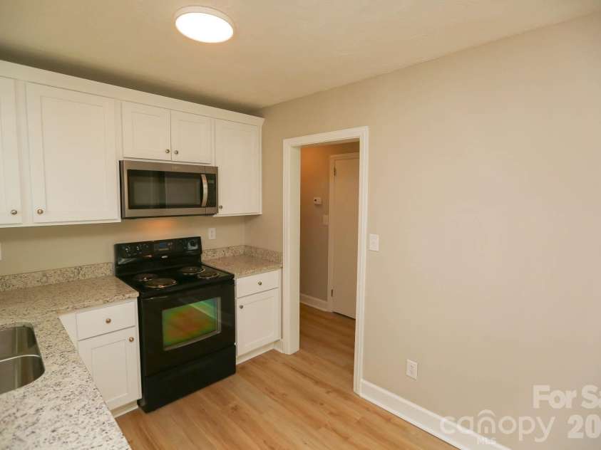 1304 Brenner Avenue, Salisbury, NC 28144.  MLS# CAR4348949, YatesRealty ID 14420. 