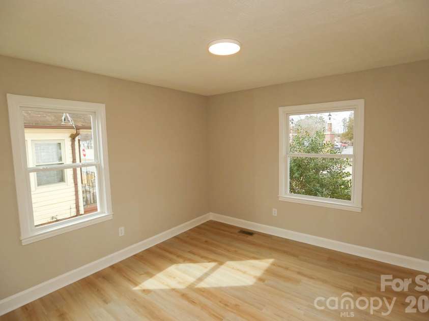 1304 Brenner Avenue, Salisbury, NC 28144.  MLS# CAR4348949, YatesRealty ID 14420. 