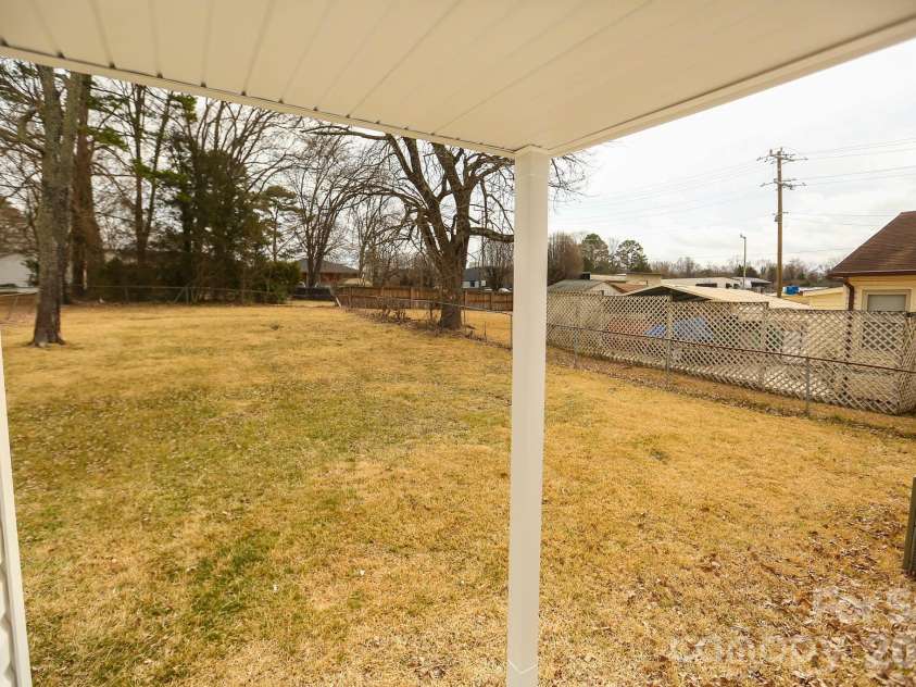 1304 Brenner Avenue, Salisbury, NC 28144.  MLS# CAR4348949, YatesRealty ID 14420. 