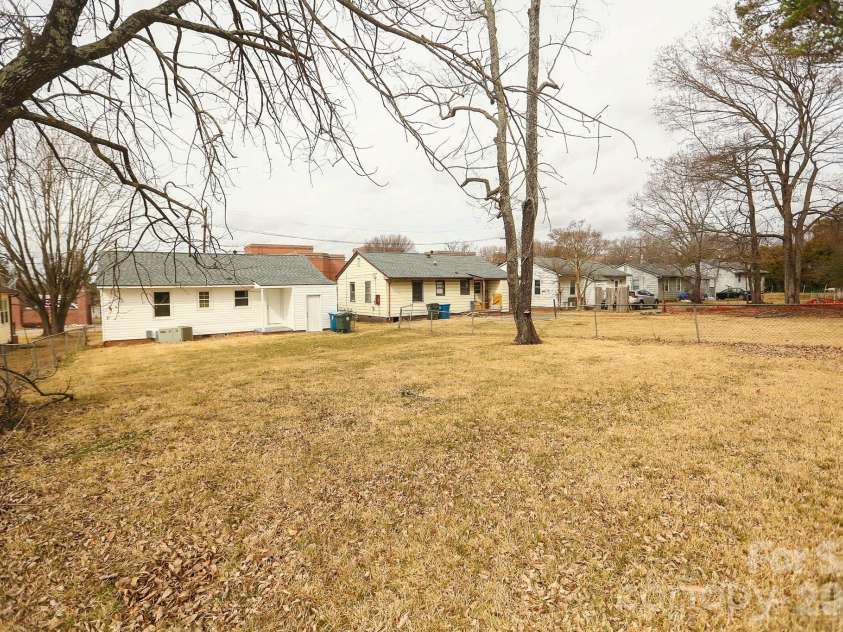 1304 Brenner Avenue, Salisbury, NC 28144.  MLS# CAR4348949, YatesRealty ID 14420. 