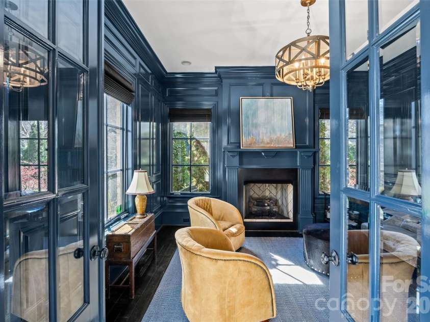 1794 Sterling Road, Charlotte, NC 28209.  MLS# CAR4356734, YatesRealty ID 14422. 