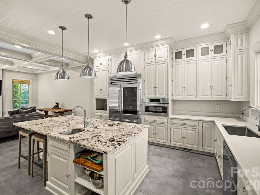 1794 Sterling Road, Charlotte, NC 28209.  MLS# CAR4356734, YatesRealty ID 14422. 
