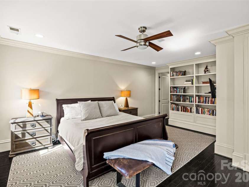 1794 Sterling Road, Charlotte, NC 28209.  MLS# CAR4356734, YatesRealty ID 14422. 