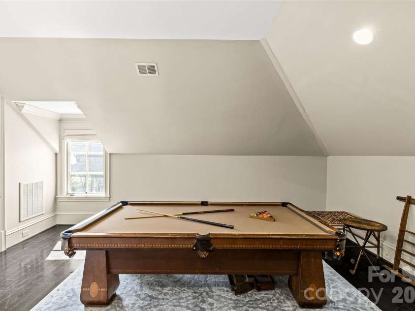 1794 Sterling Road, Charlotte, NC 28209.  MLS# CAR4356734, YatesRealty ID 14422. 