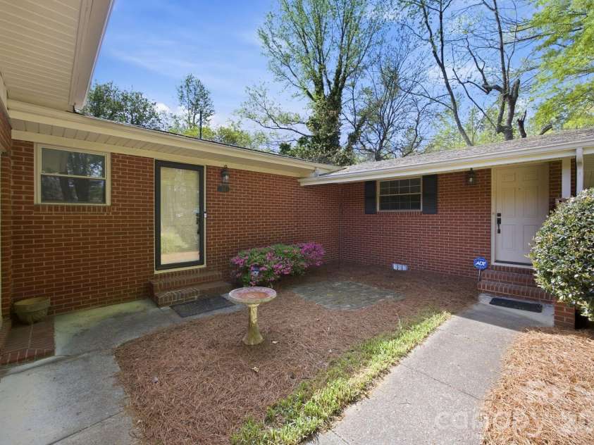 101 Spruce Drive, Salisbury, NC 28147.  MLS# CAR4367850, YatesRealty ID 14423. 