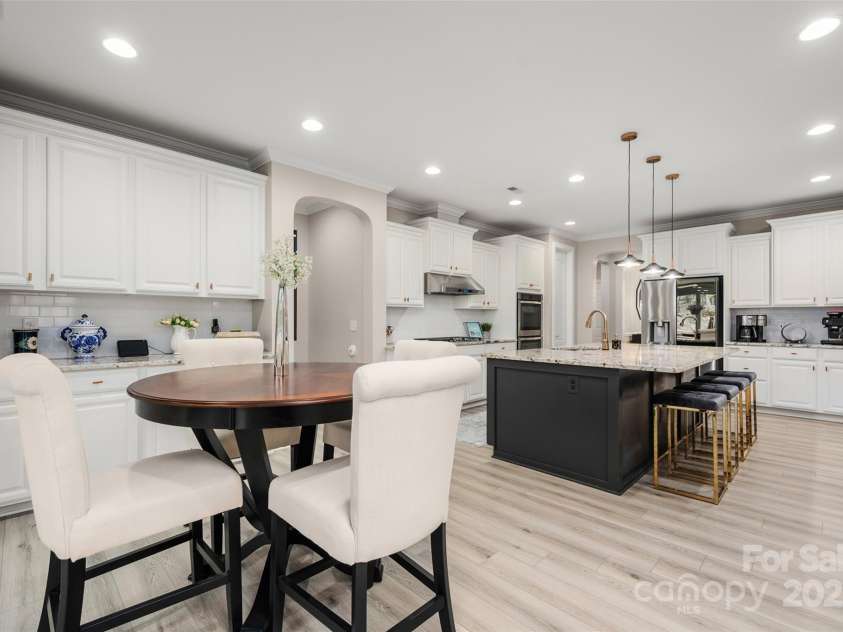 10823 Preservation Park Drive, Charlotte, NC 28214.  MLS# CAR4241793, YatesRealty ID 14423. 