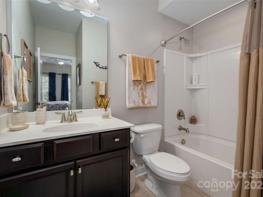 10823 Preservation Park Drive, Charlotte, NC 28214.  MLS# CAR4241793, YatesRealty ID 14423. 