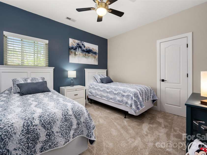 10823 Preservation Park Drive, Charlotte, NC 28214.  MLS# CAR4241793, YatesRealty ID 14423. 