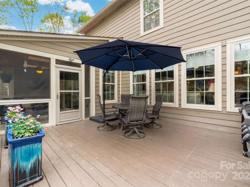 10823 Preservation Park Drive, Charlotte, NC 28214.  MLS# CAR4241793, YatesRealty ID 14423. 