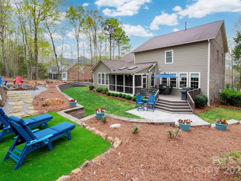 10823 Preservation Park Drive, Charlotte, NC 28214.  MLS# CAR4241793, YatesRealty ID 14423. 