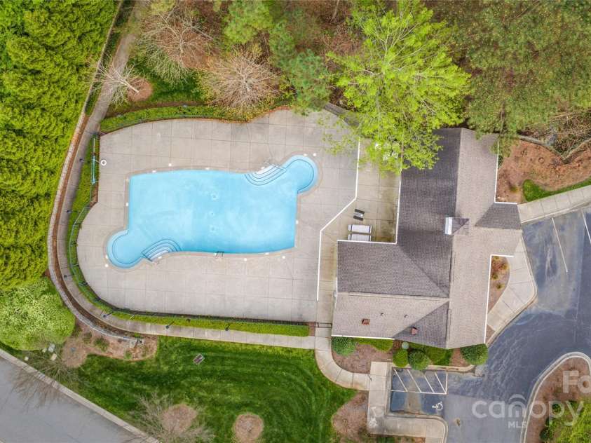 10823 Preservation Park Drive, Charlotte, NC 28214.  MLS# CAR4241793, YatesRealty ID 14423. 