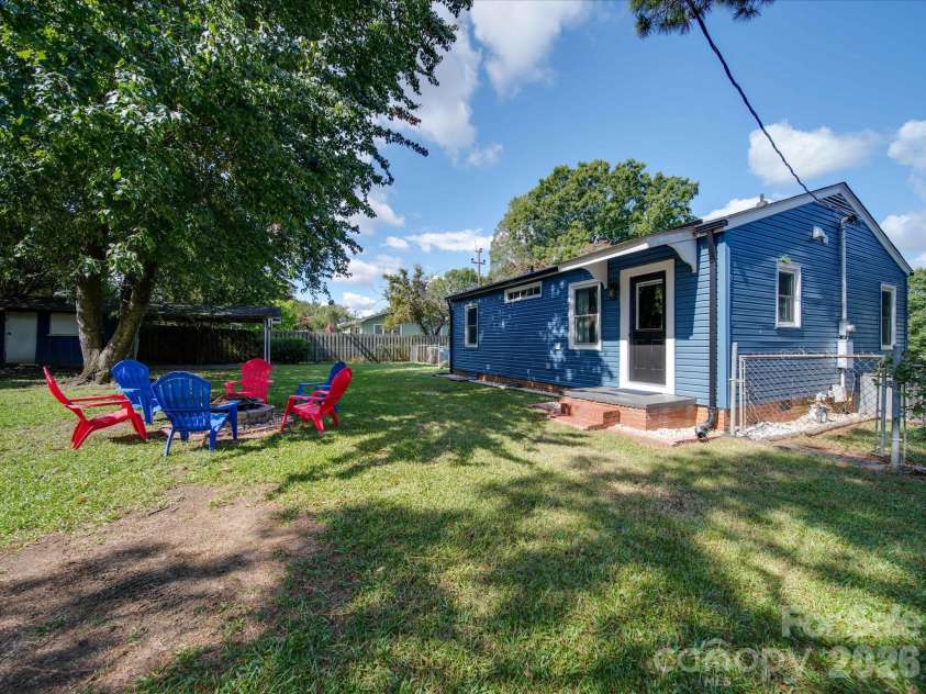 212 Faile Street, Fort Mill, SC 29715.  MLS# CAR4361037, YatesRealty ID 14424. 