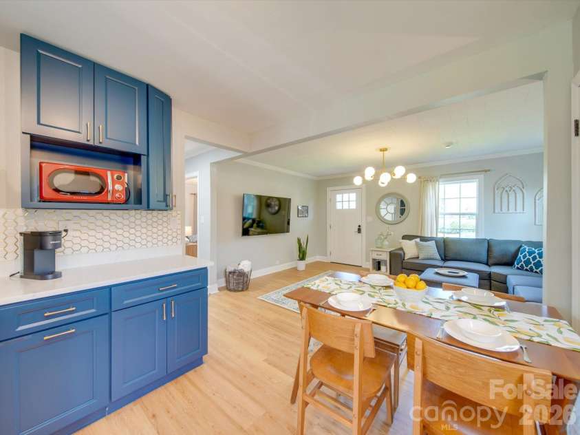 212 Faile Street, Fort Mill, SC 29715.  MLS# CAR4361037, YatesRealty ID 14424. 