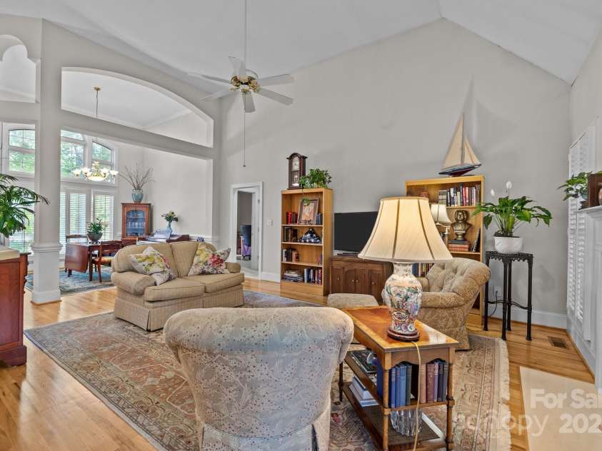 7815 Scottsburg Court, Mint Hill, NC 28227.  MLS# CAR4247667, YatesRealty ID 14426. Aren't 14' ceilings and an open living area highlighting the space fantastic?
