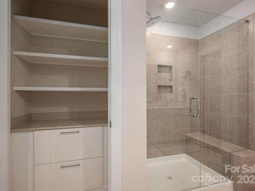 1038 Amberley Crossing Drive, Belmont, NC 28012.  MLS# CAR4227636, YatesRealty ID 1443. 