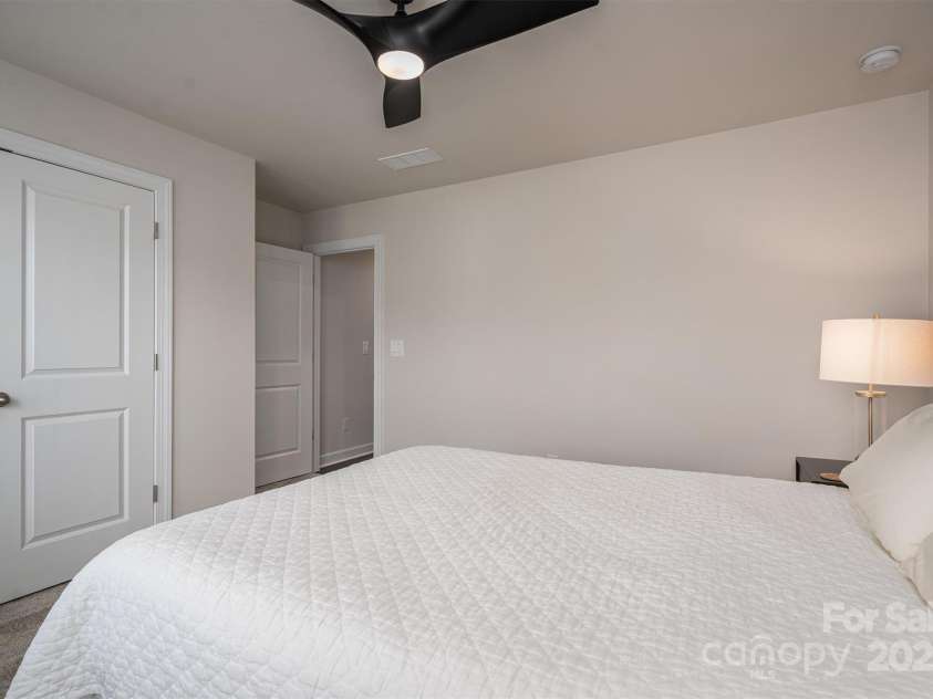 1038 Amberley Crossing Drive, Belmont, NC 28012.  MLS# CAR4227636, YatesRealty ID 1443. 