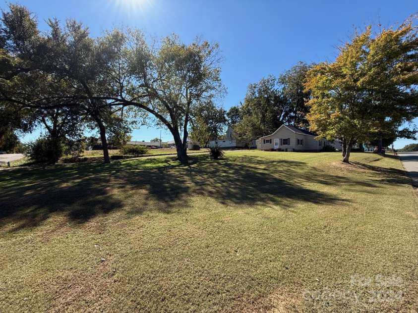 16 New York Avenue, Peachland, NC 28133.  MLS# CAR4192936, YatesRealty ID 14430. 