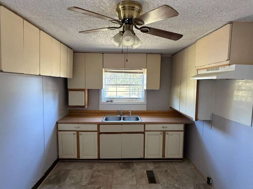 16 New York Avenue, Peachland, NC 28133.  MLS# CAR4192936, YatesRealty ID 14430. 