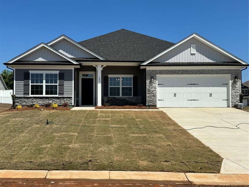 165 Swinford Drive, Salisbury, NC 28146.  MLS# CAR4343599, YatesRealty ID 14430. 