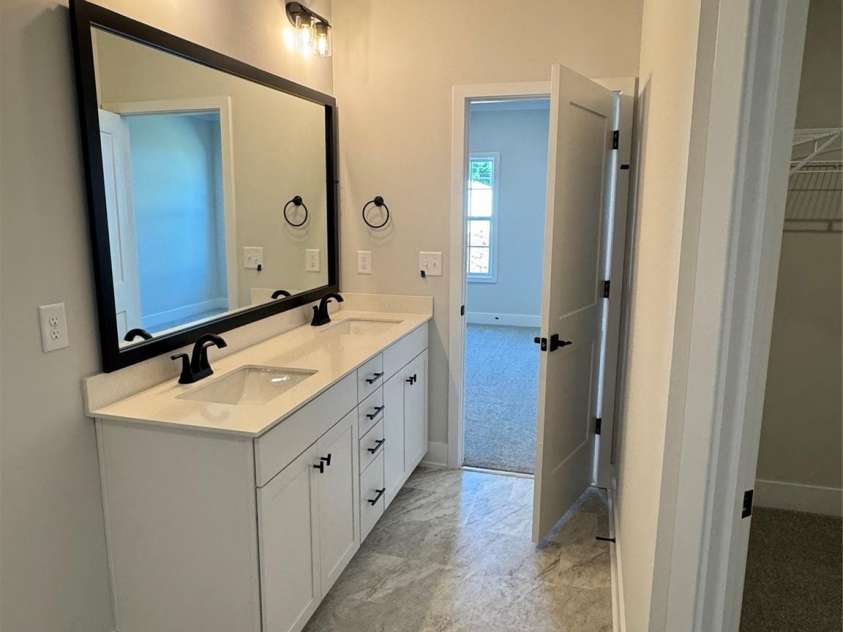 165 Swinford Drive, Salisbury, NC 28146.  MLS# CAR4343599, YatesRealty ID 14430. 