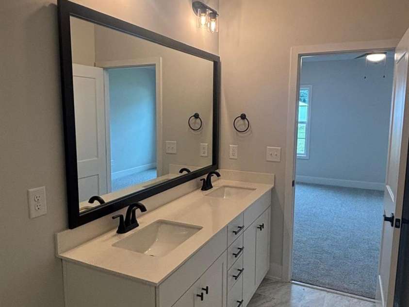 165 Swinford Drive, Salisbury, NC 28146.  MLS# CAR4343599, YatesRealty ID 14430. 