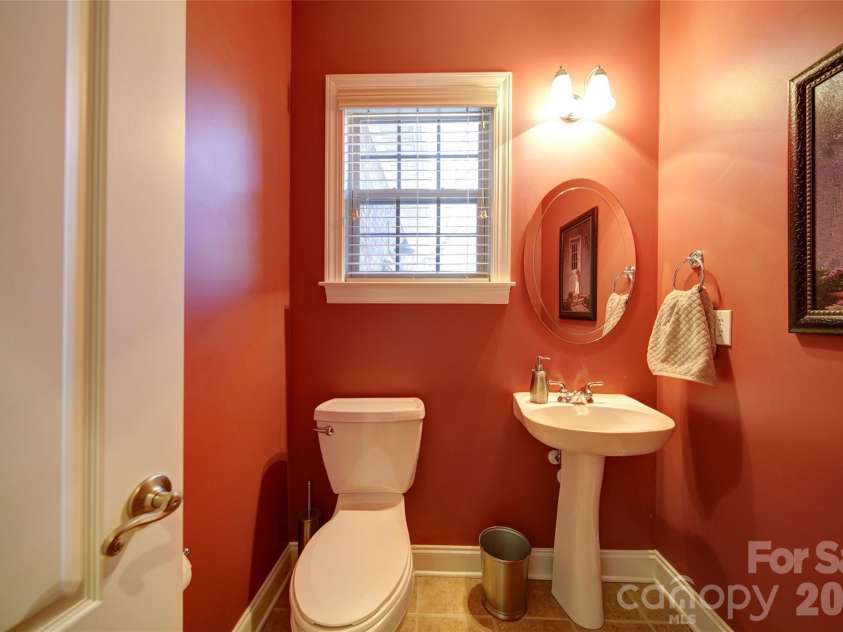 4763 River Hills Drive, Denver, NC 28037.  MLS# CAR4356061, YatesRealty ID 14431. 