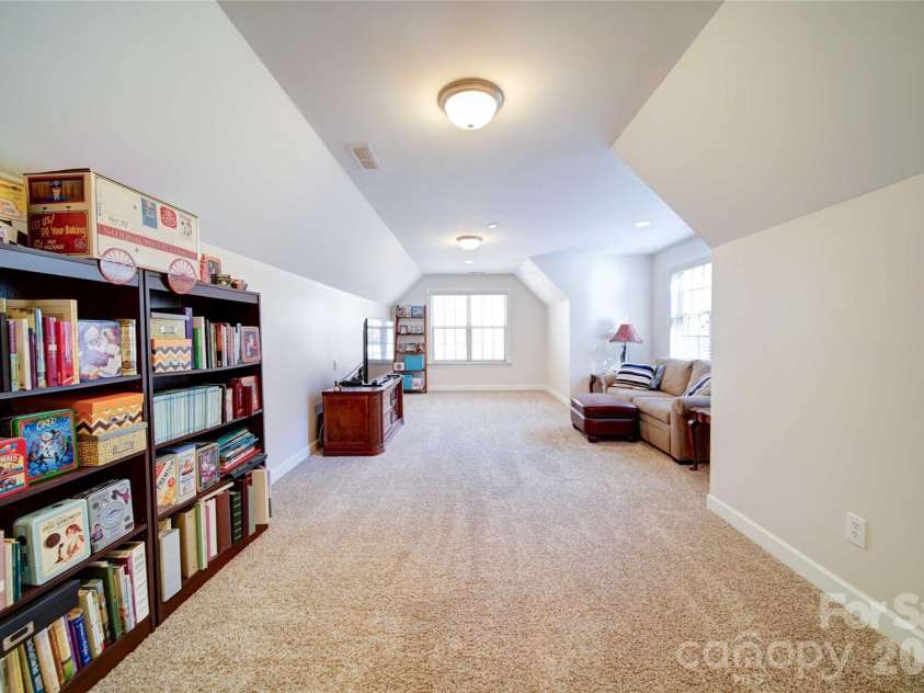 4763 River Hills Drive, Denver, NC 28037.  MLS# CAR4356061, YatesRealty ID 14431. 